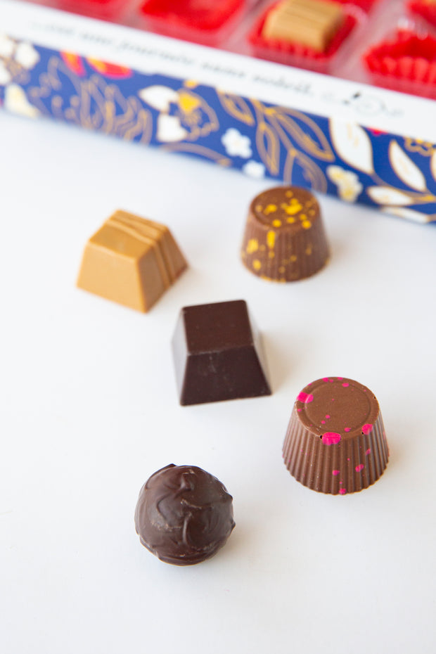 Gift box of 9 chocolate bonbons